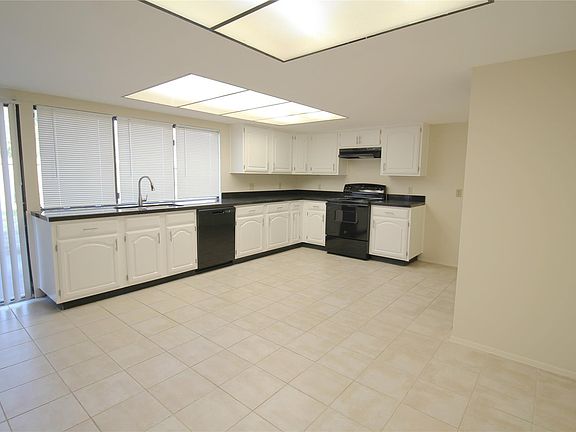 2nd image of 5327 Karenbeth Dr