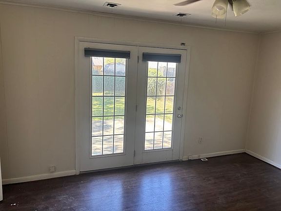 3rd image of 3318 Custer Ct
