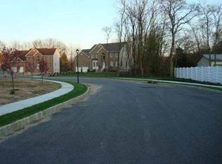 3 Cranston Ct, Monroe, NJ 08831
