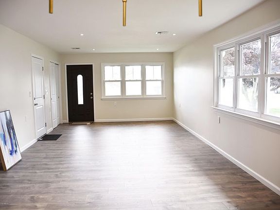 2nd image of 43 Saint David Dr