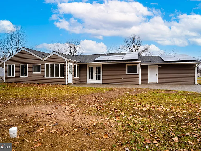 127 Kendall Rd — Photo 36