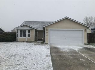 616 Jennys Ln, Fernley, NV 89408