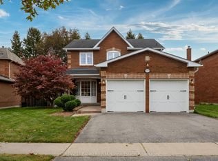 1090 Thimbleberry Cir, Oshawa, ON L1K2H2