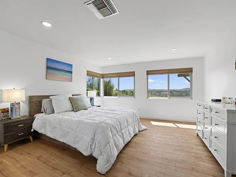 14058 Tierra Bonita Rd — Photo 9