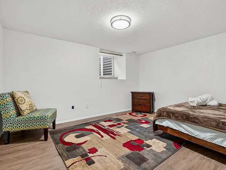 1821 6th Ave #3 — Photo 32