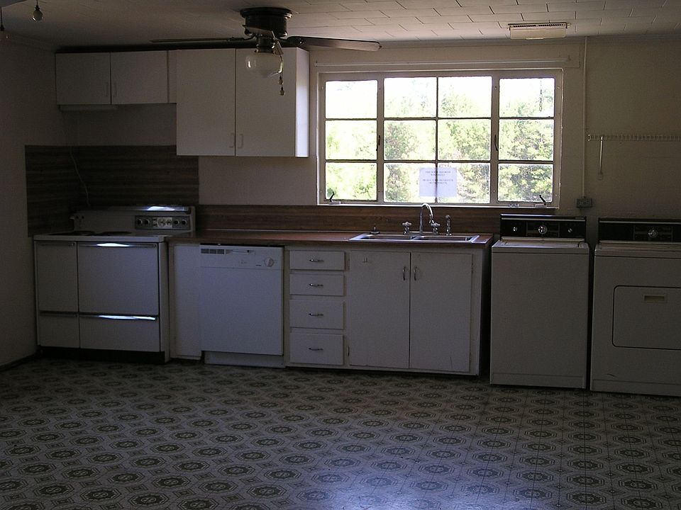 2nd image of 22831 Lorch Rd