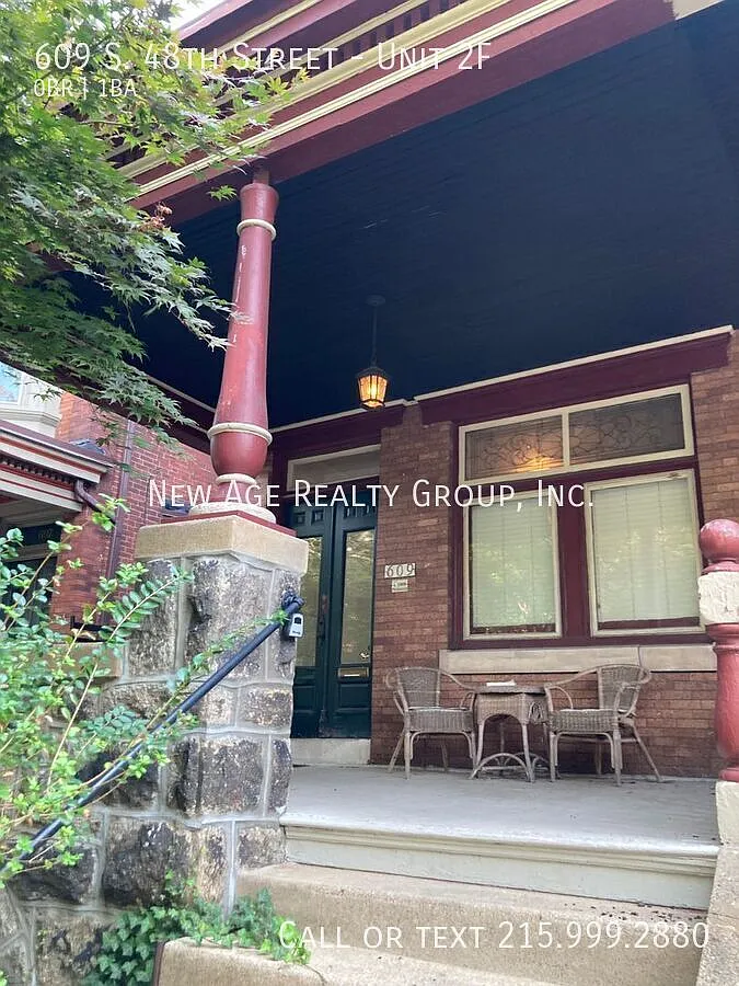Building Photo - 609 S 48th St #2F