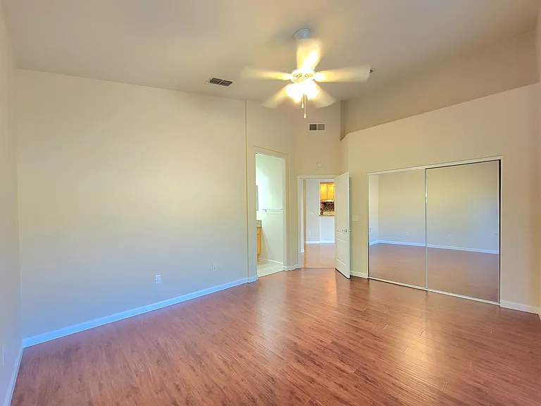 432 Lone Spur Dr — Photo 10