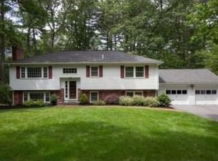 105 Davis Rd, Bedford, MA 01730
