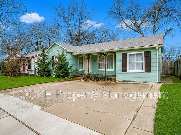 3rd image of 3024 8th Ave