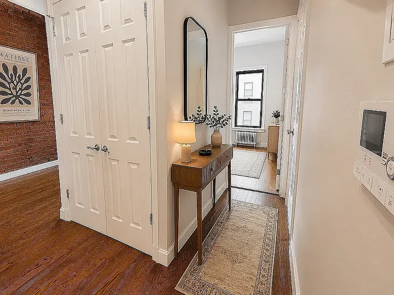 239 W 14th St #3E — Photo 5