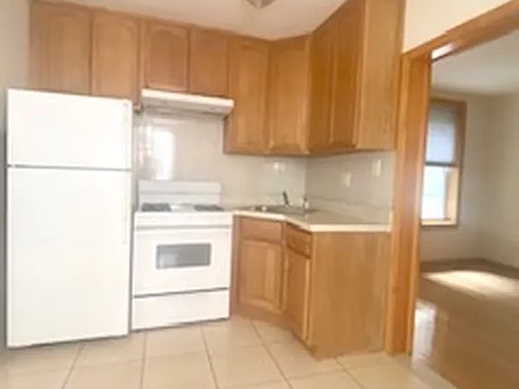 5th image of 30-92 34th St #5