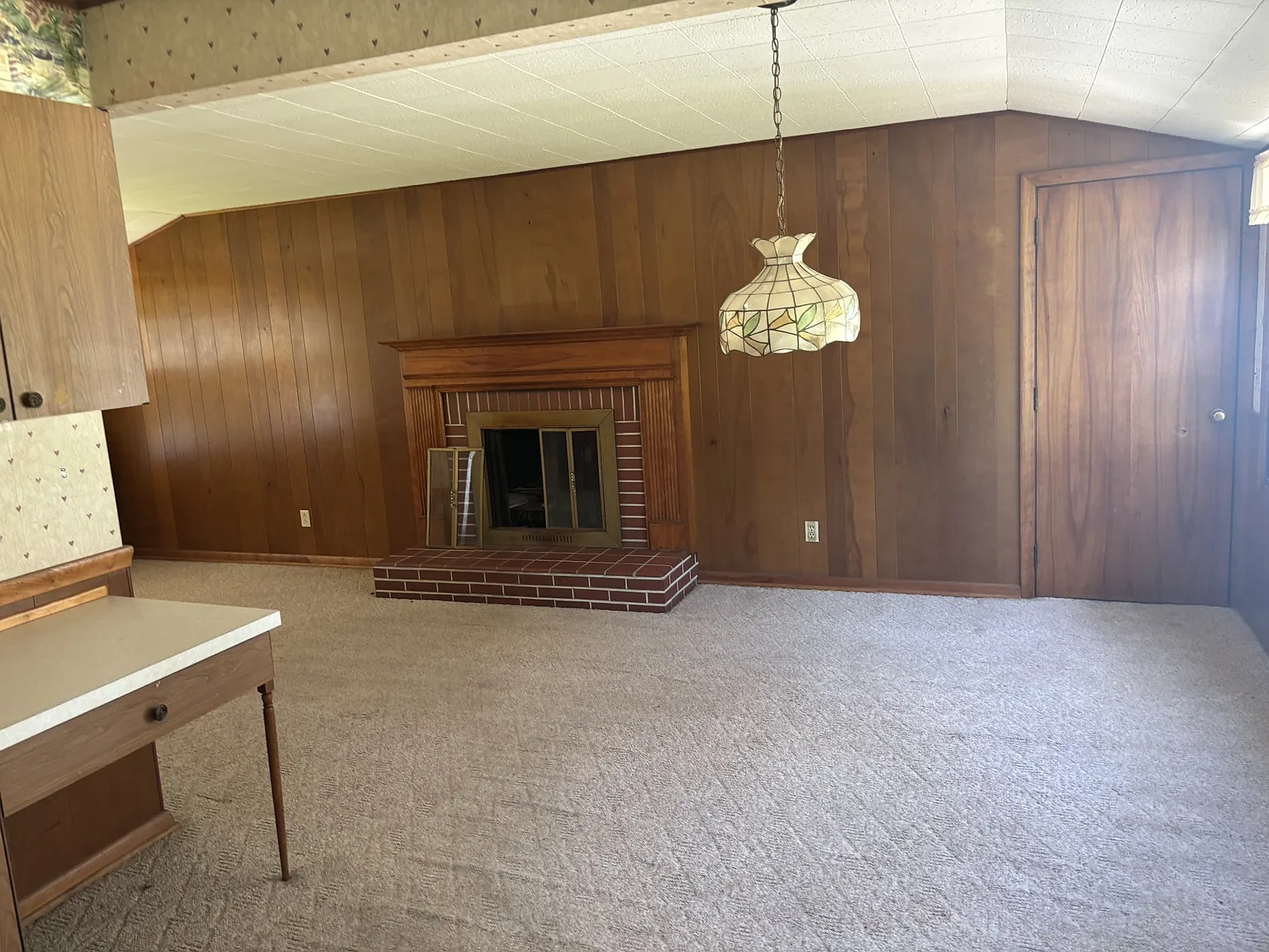 412 Joan Avenue Southeast - 1 — Photo 4