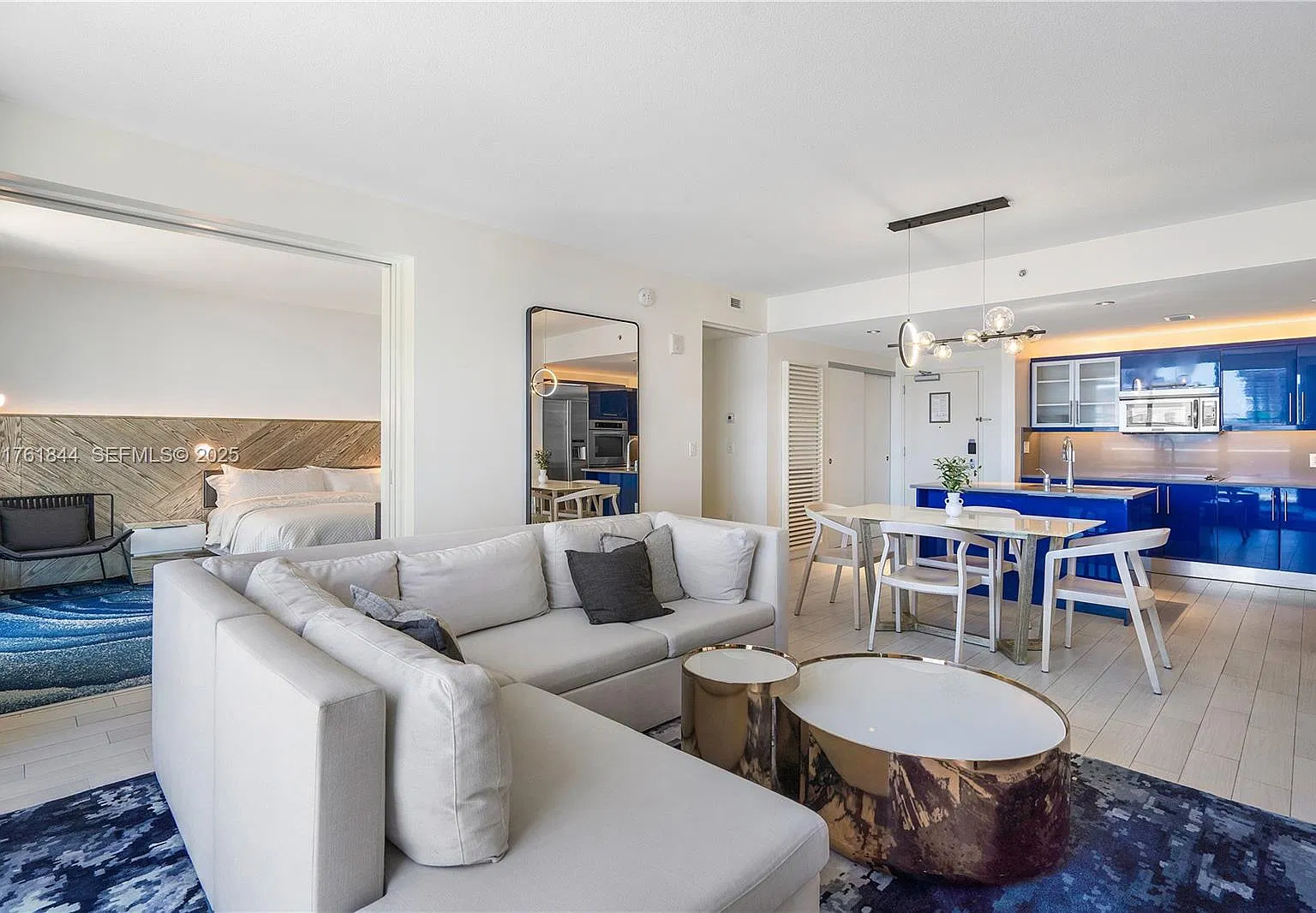 2 bed, 1283 sqft, $9,000 — Photo 2