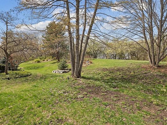 3rd image of 374 White Oak Ln #1190