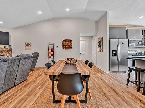 5th image of 109 Ridgeway Ct