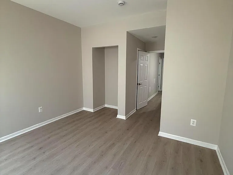 1604 N Washington St — Photo 9