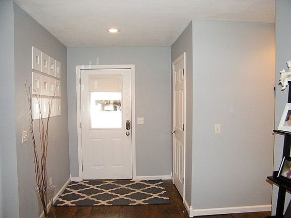 2nd image of 1615 Aspen Dr