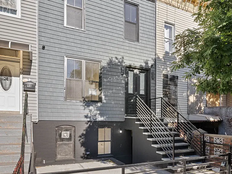 94 E 31st St #1 — Photo 11