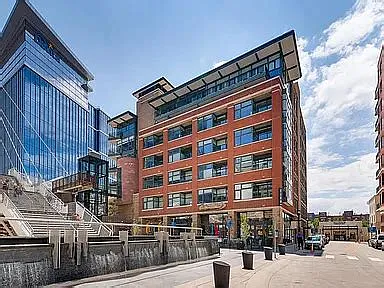 1 bed, 843 sqft, $2,280 — Photo 2