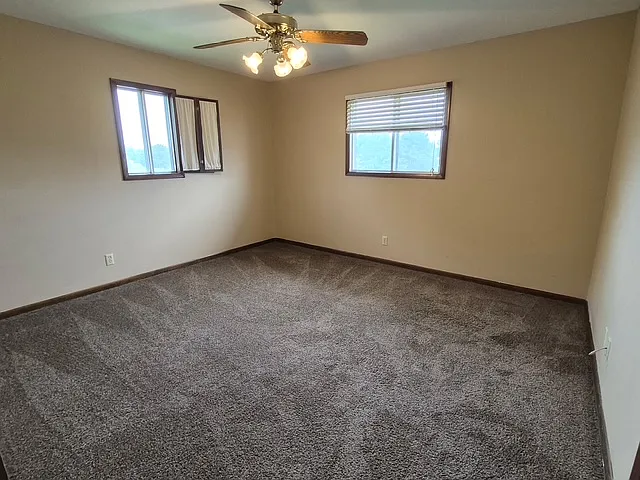 1444 N B St #7 — Photo 8
