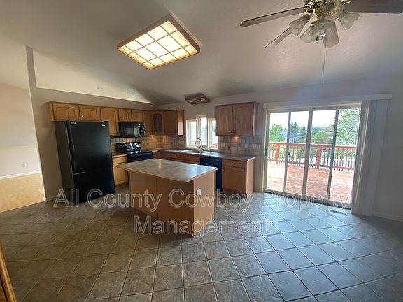 3rd image of 1666 Nottage Ct