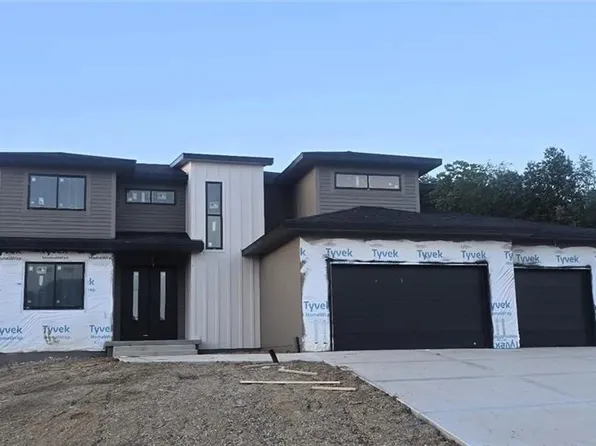 1006 Meadowbrook Dr, Kearney, MO 64060