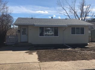 325 W Laurel Ave, Plentywood, MT 59254