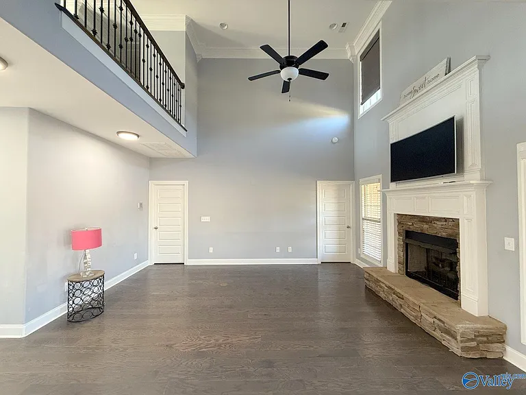218 Woodgrove Dr — Photo 11
