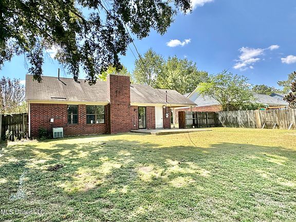 5th image of 10242 Yates Dr