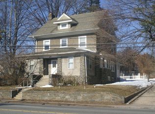 104 E Township Line Rd, Havertown, PA 19083