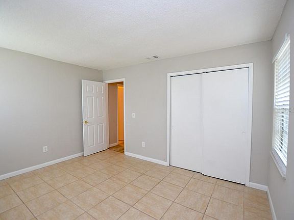 4th image of 7440 Golden Glenn Ct