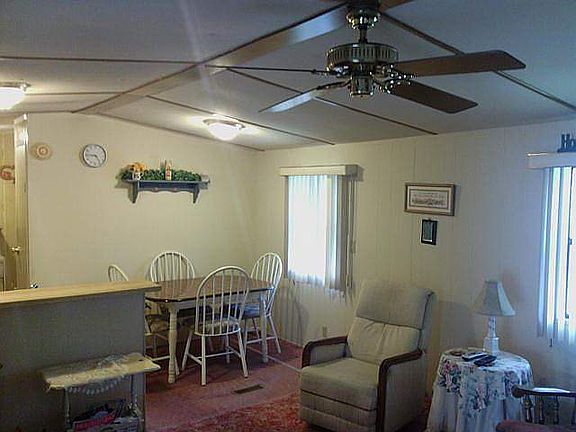 4th image of 23 Lakeview Dr