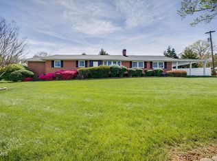 1500 Woodmont Dr, Johnson City, TN 37601