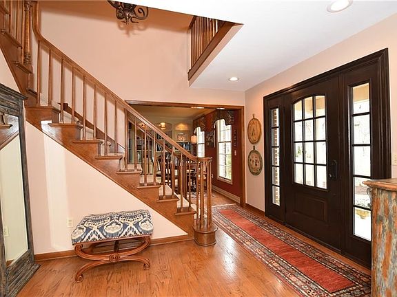 2nd image of 365 Bethany Ct