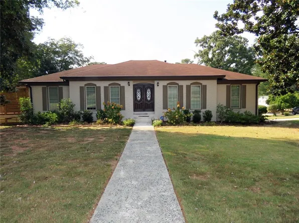 203 Angla Dr SE, Smyrna, GA 30082