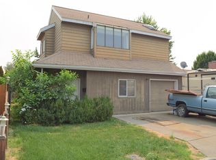 811 SE Cedar Ave, College Place, WA 99324