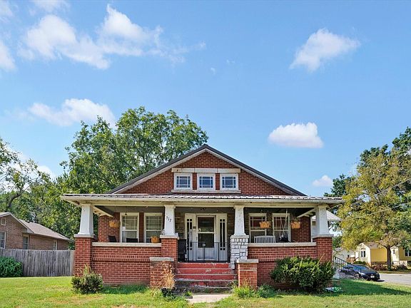 3rd image of 517 N Main Avenue