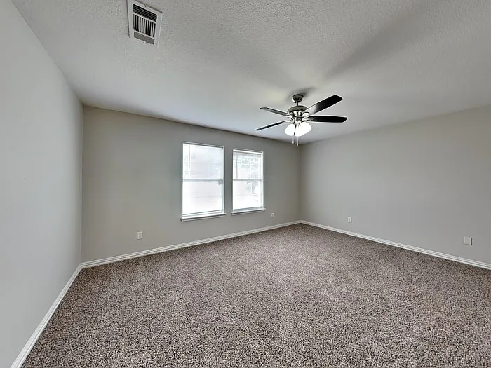 2208 Rodney Ln — Photo 7