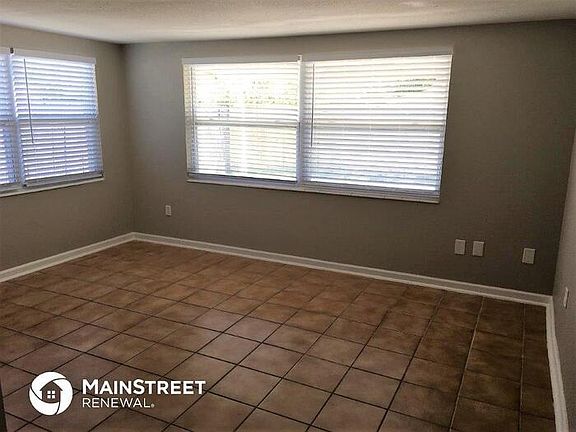 3rd image of 3434 Jackson Dr
