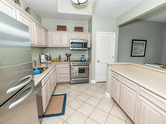 3rd image of 82 Tifton Way N