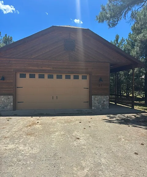 27 Ebony Ct — Photo 1