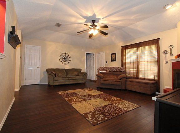 5th image of 1016 Ironton Ave