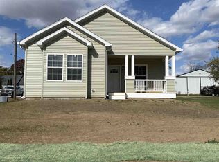 107 S Washington St, Pine Village, IN 47975