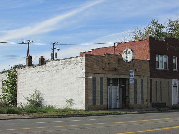 5th image of 18533 Van Dyke St