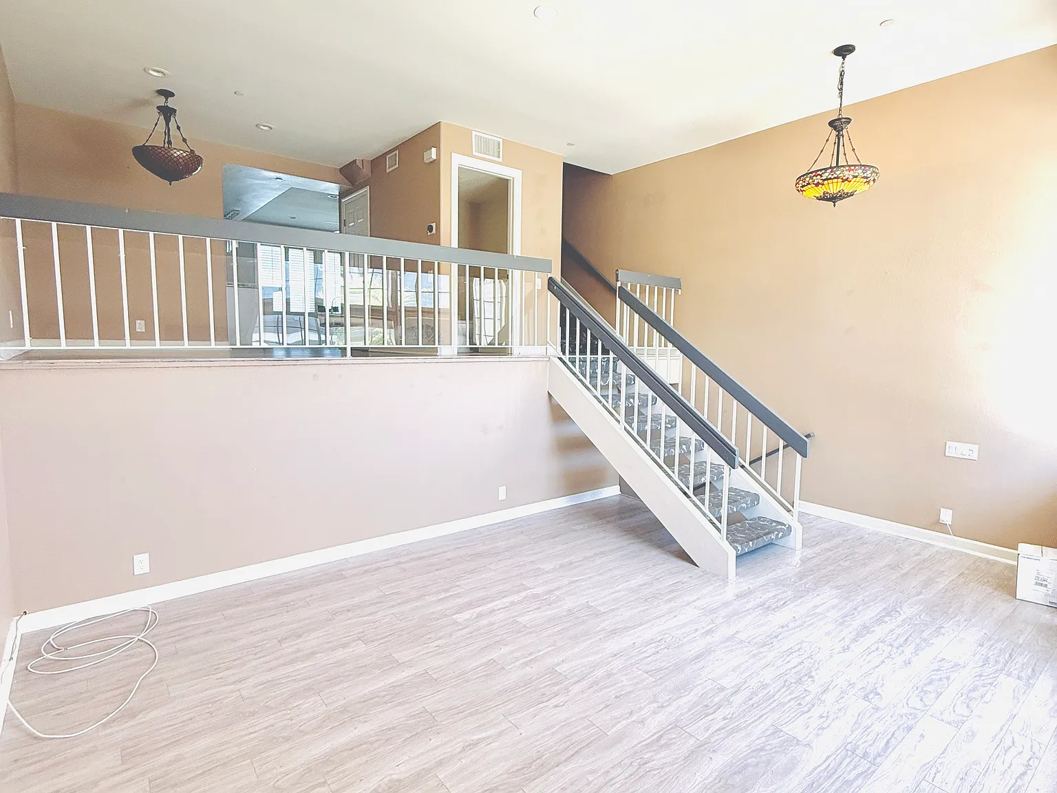 19130 Beachcrest Ln — Photo 3