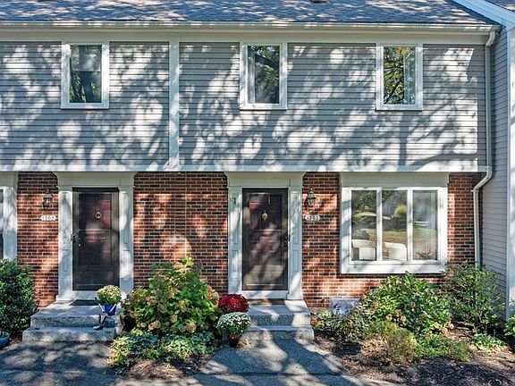 2nd image of 1303 Foxwood Cir