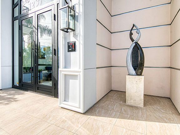 3rd image of 1237 S Holt Ave #304