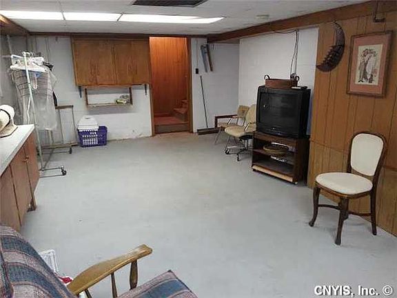 5th image of 1914 Sherman Dr