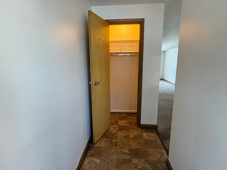 242 Noble Ave #111 — Photo 7